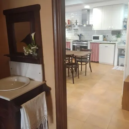 Casona Rural Faro Del Norte Naturaleza Y Lujo Vila Cardes (Infiesto)